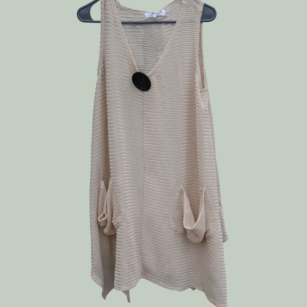 India Boutique Knit Women Tunic Top Cream V-Neck‎ Button Front Pockets one size